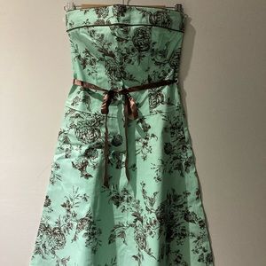 Juniors Floral Toile Strapless Dress